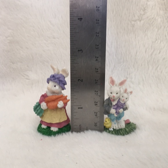 Easter Jubilee Boxed Set Bunny Rabbit Family Ceramic Figurines Easter Village - Picture 11 of 13